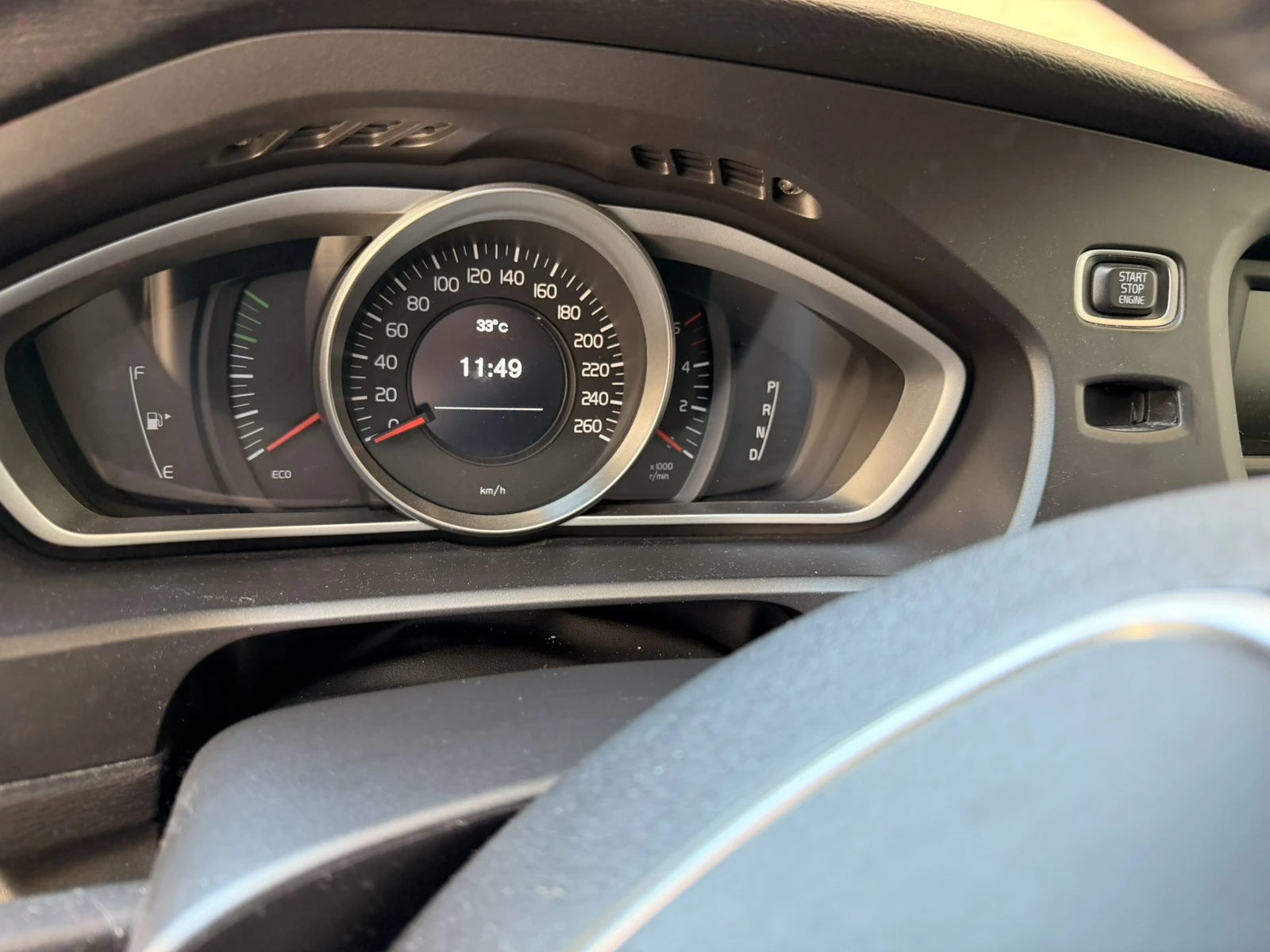 Volvo V40 D3, снимка 8 - Автомобили и джипове - 55540197