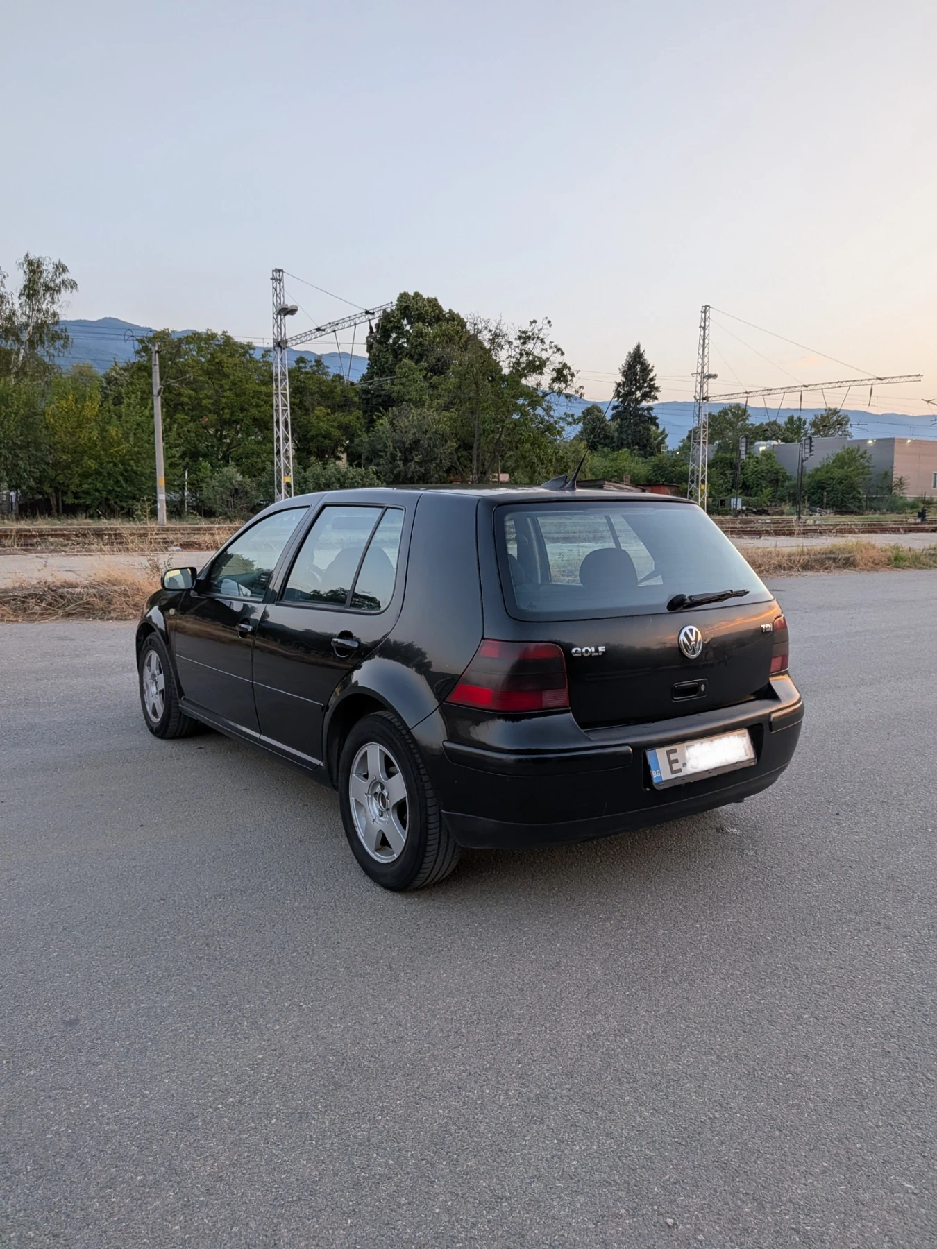 VW Golf, снимка 3 - Автомобили и джипове - 55806503