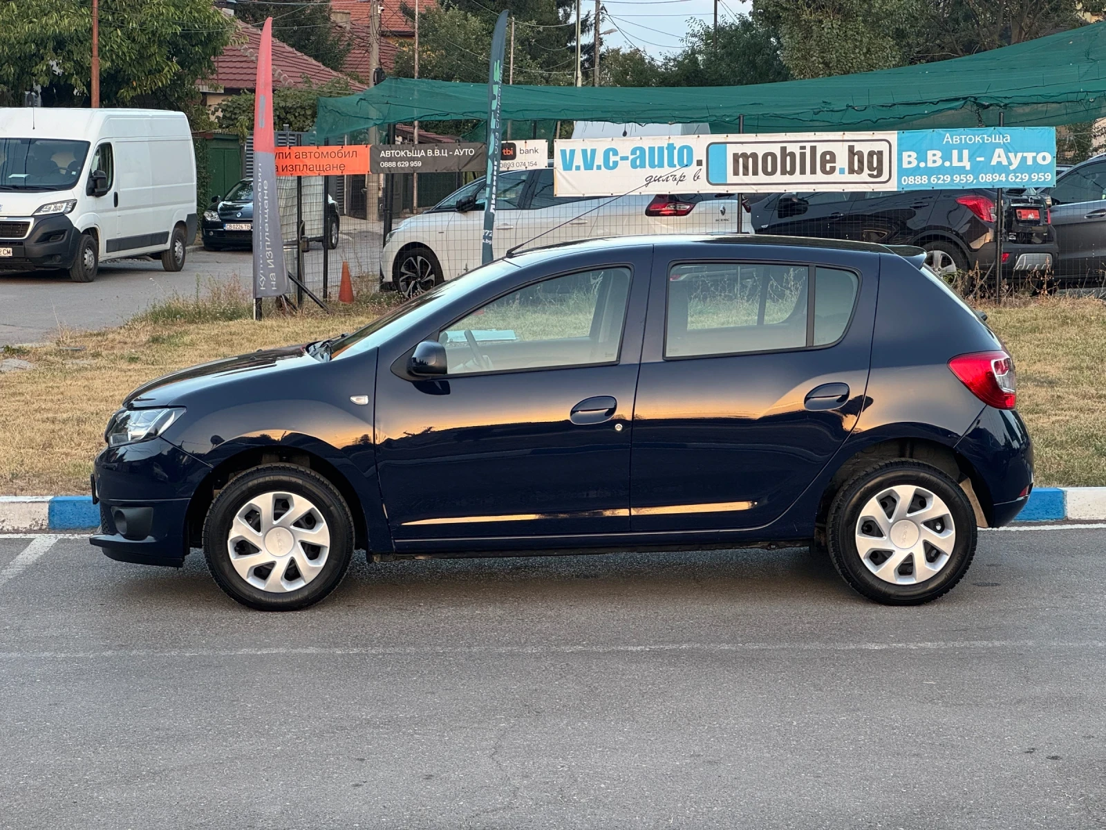 Dacia Sandero * * * 15000км.* * * , снимка 8 - Автомобили и джипове - 55900116