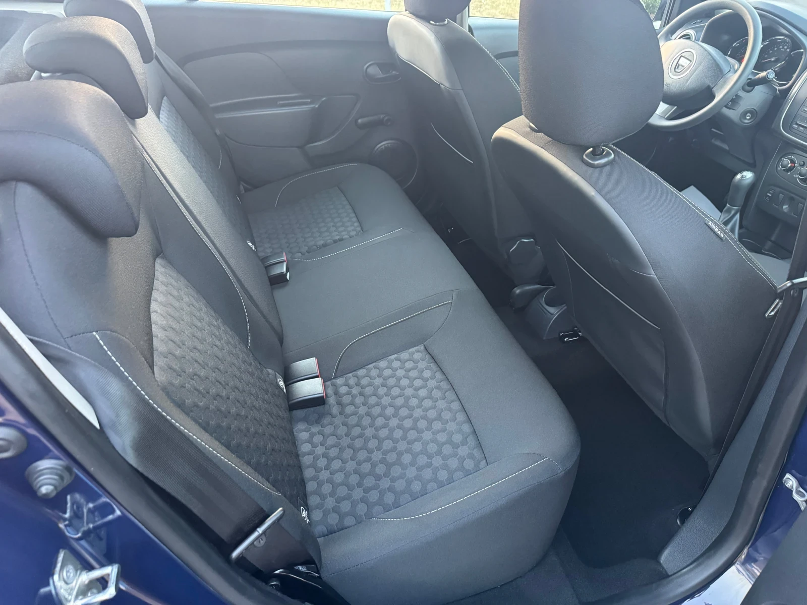Dacia Sandero * * * 15000км.* * * , снимка 11 - Автомобили и джипове - 55900116