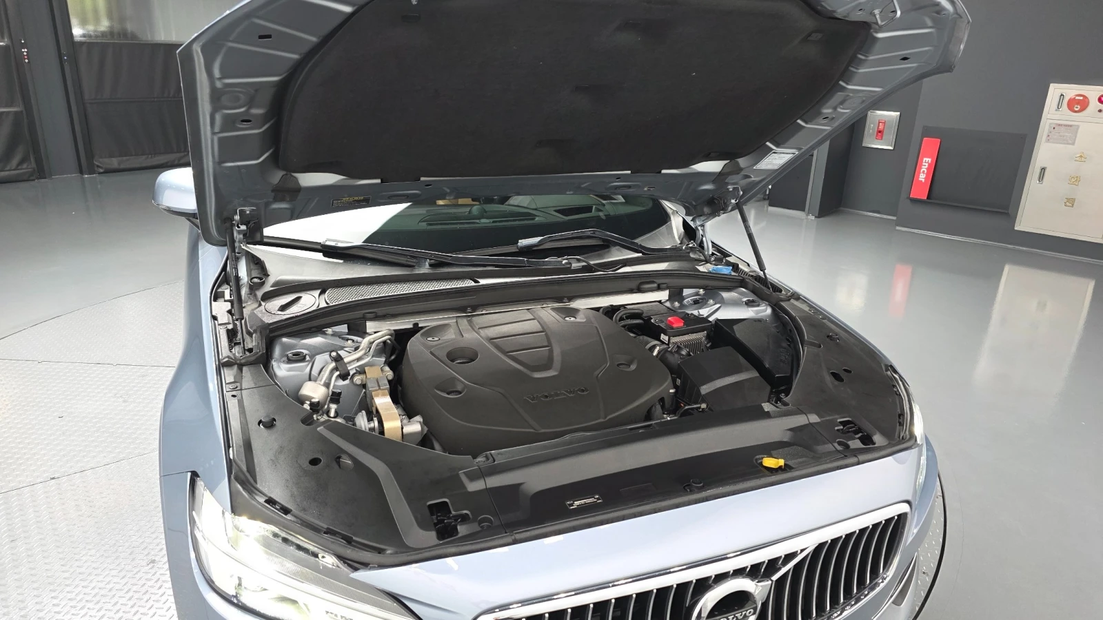 Volvo S90 2.0 D5 AWD Inscription, снимка 5 - Автомобили и джипове - 55941558