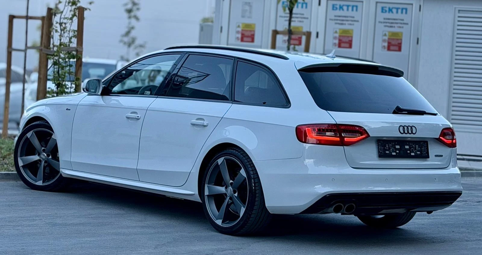 Audi A4 2.0TDI * Quattro* * 3x S line * * Bi-Xenon* , снимка 6 - Автомобили и джипове - 55954529