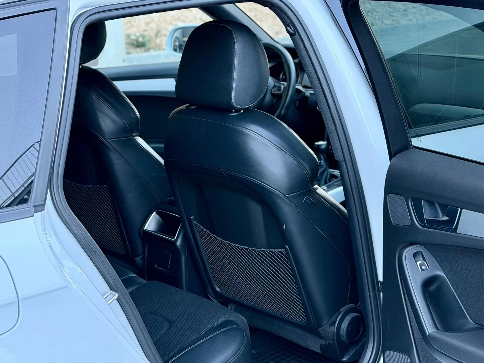 Audi A4 2.0TDI * Quattro* * 3x S line * * Bi-Xenon* , снимка 12 - Автомобили и джипове - 55954529