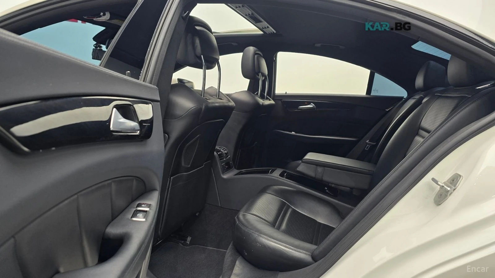 Mercedes-Benz CLS 63 AMG 4MATIC* КАМЕРА* ПОДГРЕВ* ОБДУХВАНЕ* HARMAN* , снимка 10 - Автомобили и джипове - 56102905