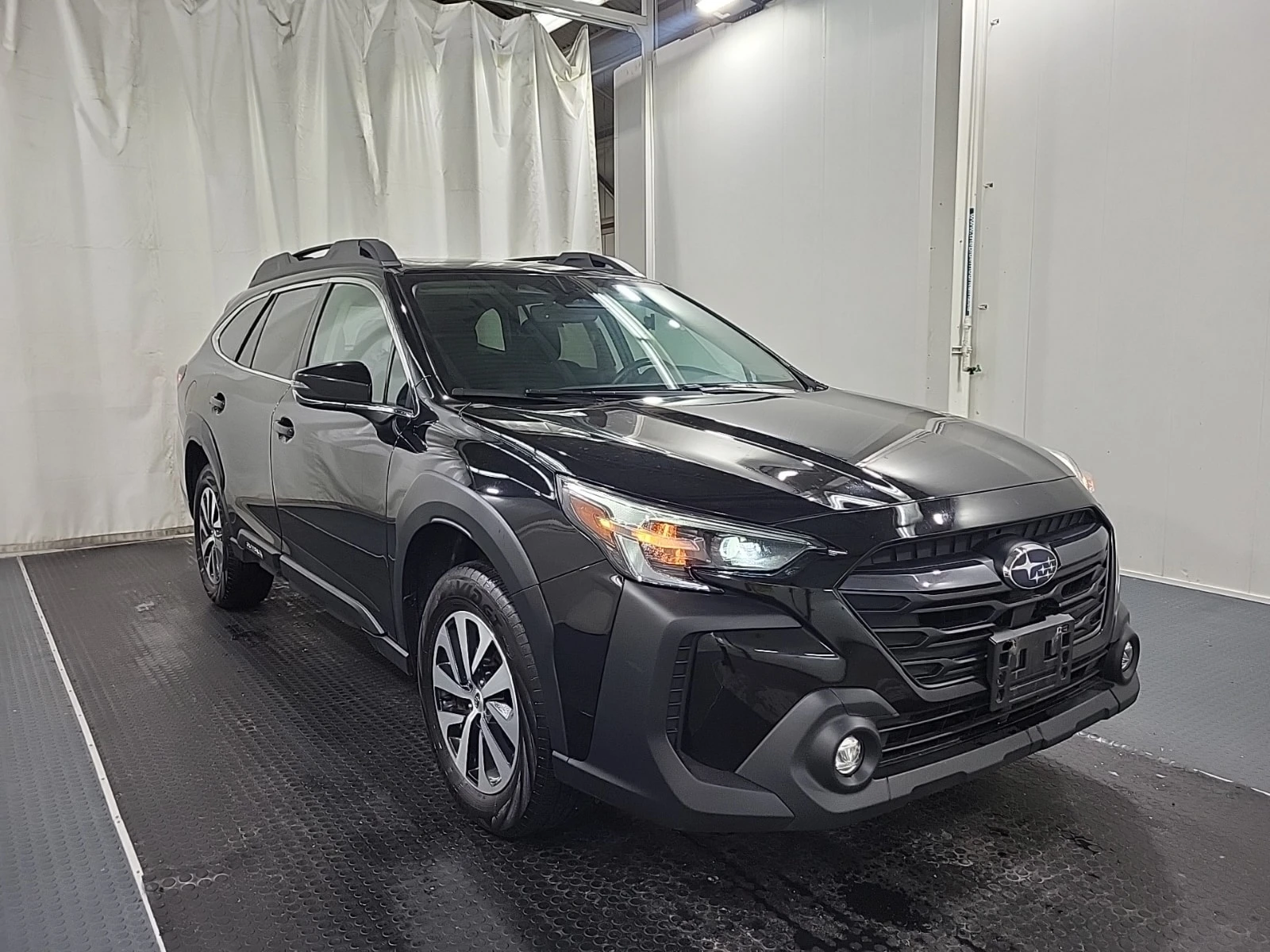 Subaru Outback * Touring * CARFAX * ОПЦИЯ ЗА ФИНАНСИРАНЕ , снимка 3 - Автомобили и джипове - 56160128