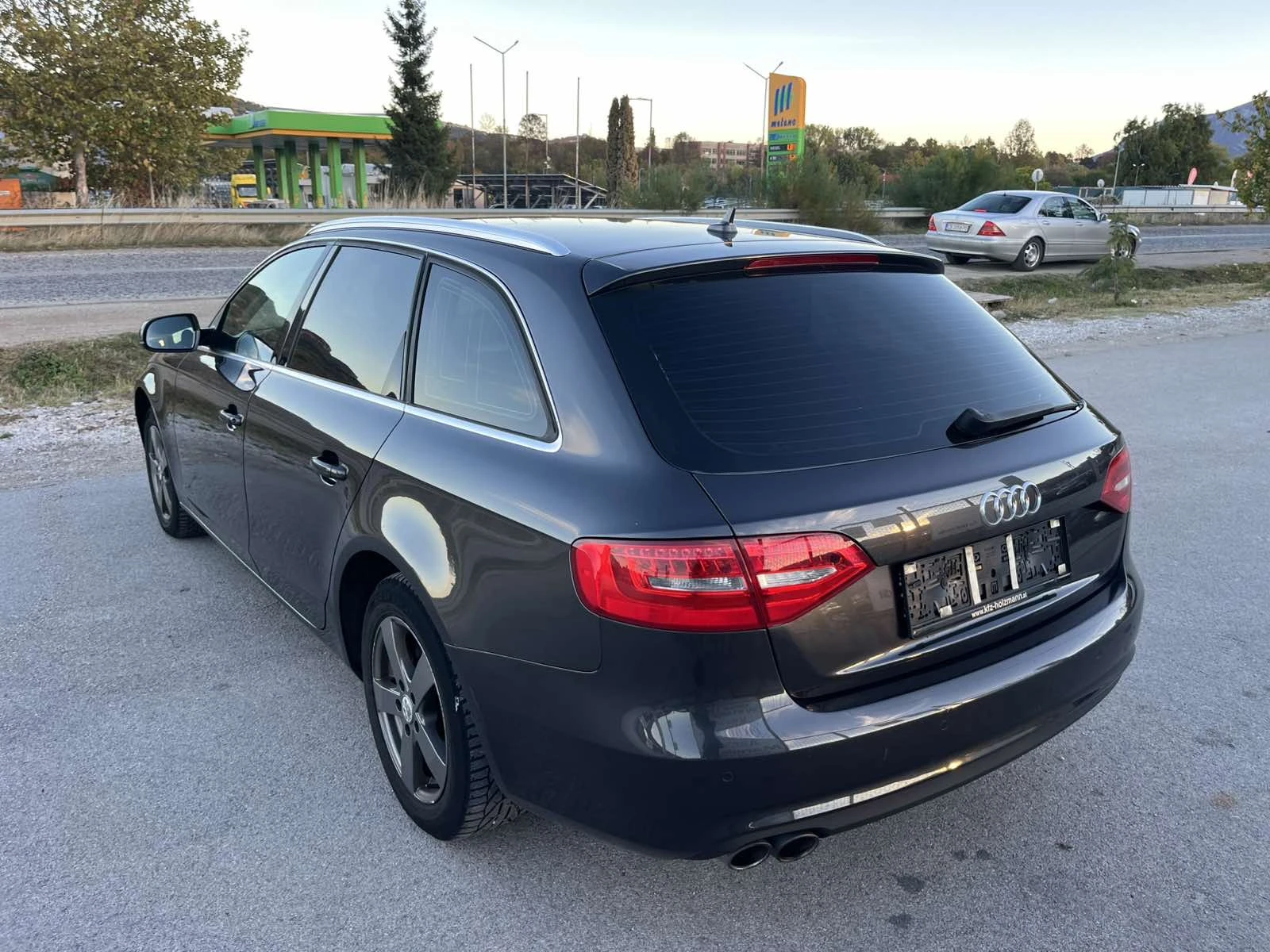 Audi A4 2.0 COMMON RAIL 120�� ������ NAVI ��������� | Mobile.bg � ����������� 5