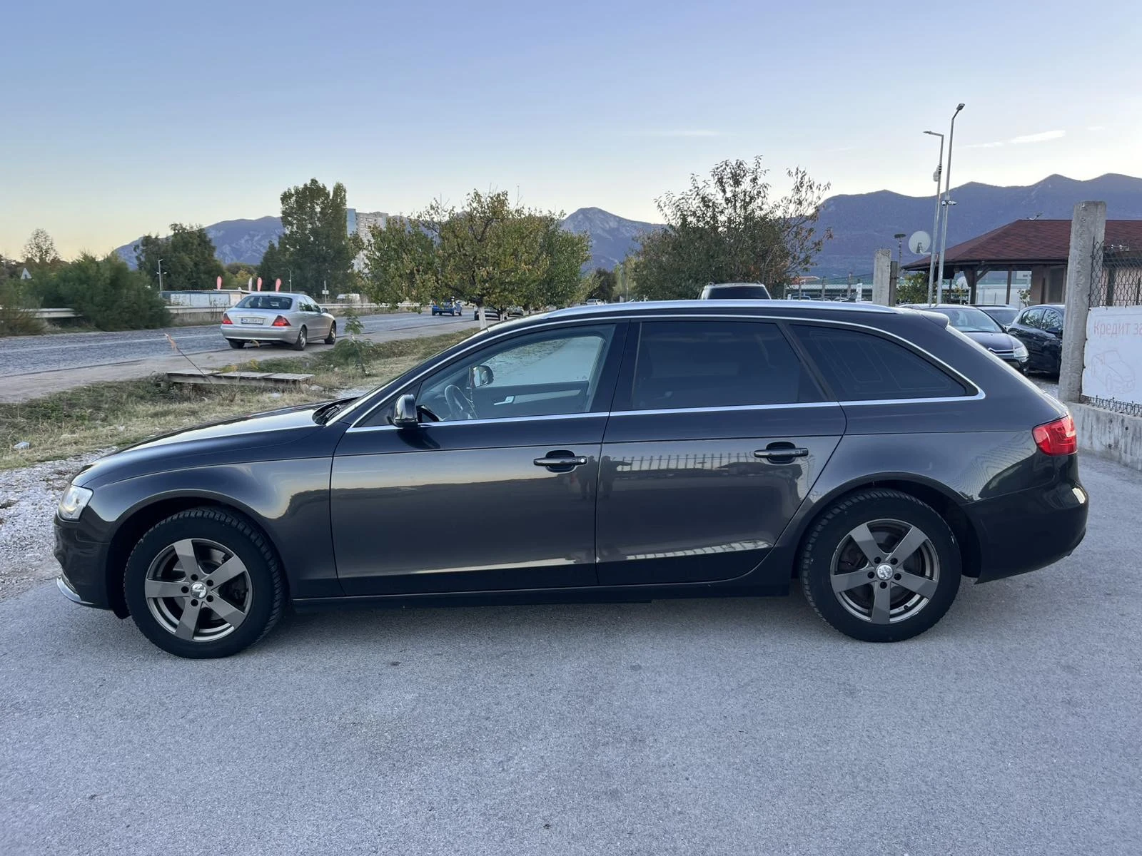 Audi A4 2.0 COMMON RAIL 120�� ������ NAVI ��������� | Mobile.bg � ����������� 6