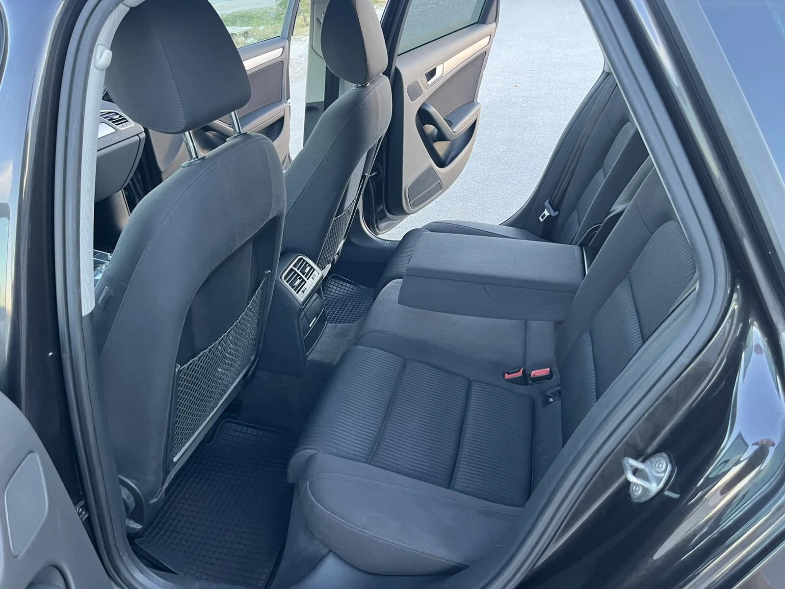 Audi A4 2.0 COMMON RAIL 120�� ������ NAVI ��������� | Mobile.bg � ����������� 9