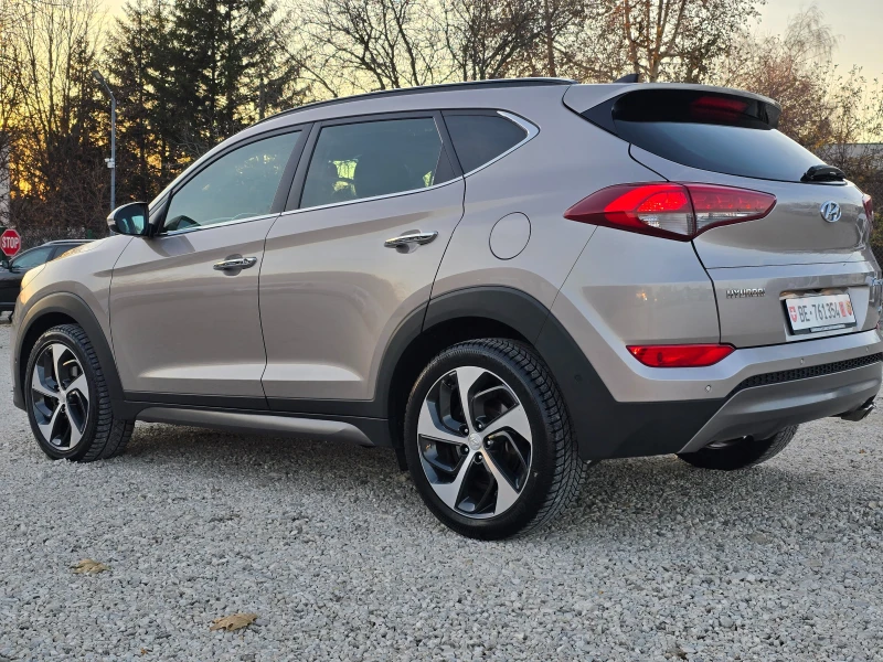 Hyundai Tucson 2.0/4X4/VERTEX/ПАНОР./КОЖА/FULL/Швейц., снимка 5 - Автомобили и джипове - 48132416