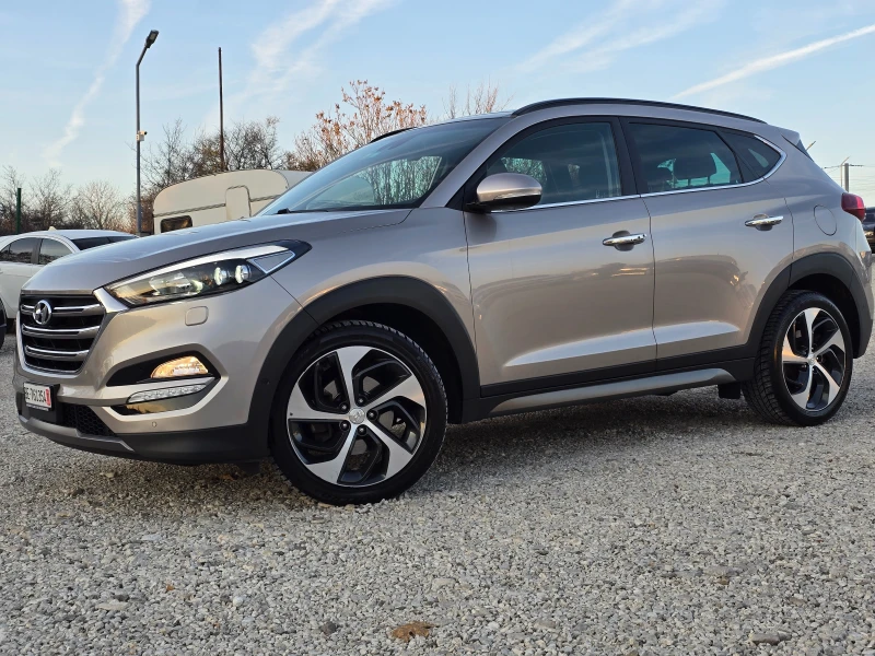 Hyundai Tucson 2.0/4X4/VERTEX/ПАНОР./КОЖА/FULL/Швейц., снимка 4 - Автомобили и джипове - 48132416