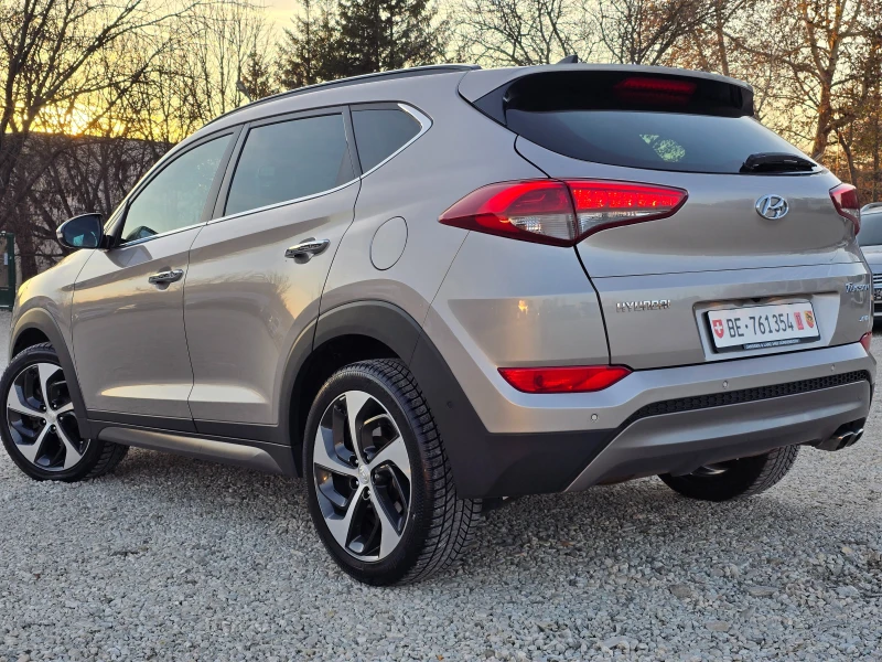 Hyundai Tucson 2.0/4X4/VERTEX/ПАНОР./КОЖА/FULL/Швейц., снимка 6 - Автомобили и джипове - 48132416