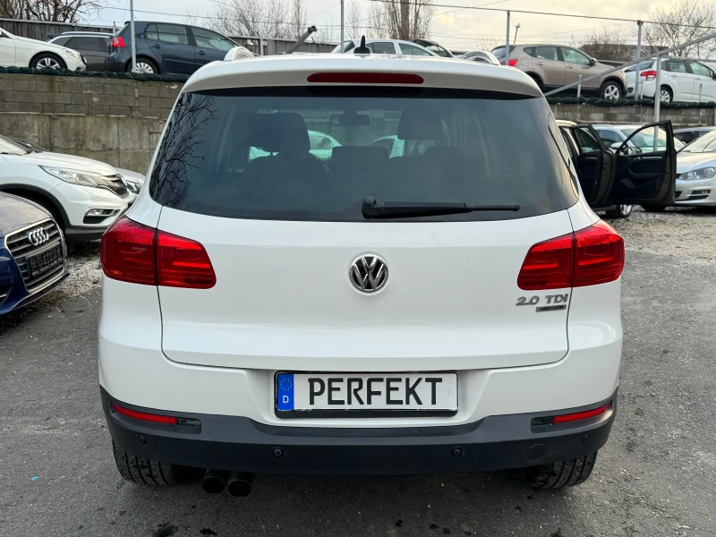 VW Tiguan 2.0TDI 4motion* DSG* LED, снимка 4 - Автомобили и джипове - 48400236