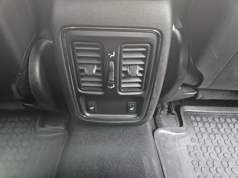 Jeep Grand cherokee 3.0 CRD OVERLAND, снимка 17 - Автомобили и джипове - 51037606