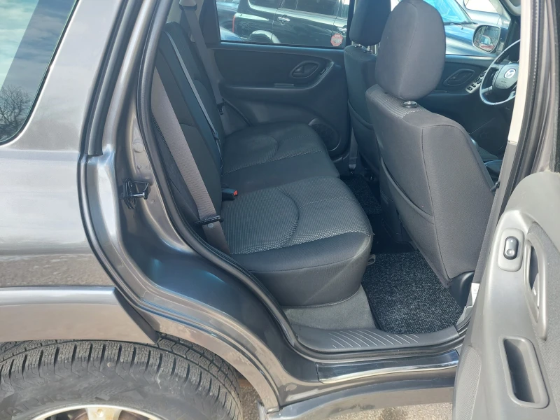 Mazda Tribute 4x4-ТОП СЪСТОЯНИЕ, снимка 9 - Автомобили и джипове - 53045540
