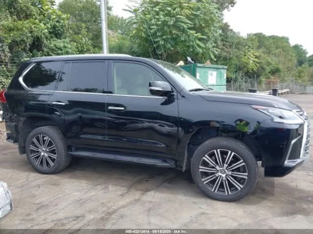 Lexus LX 570 THREE-ROW - изображение 7