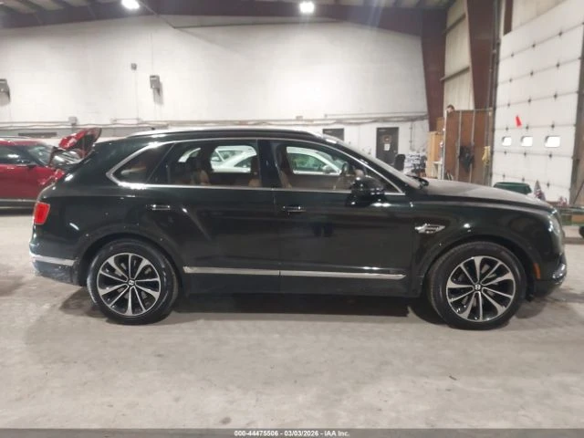 Bentley Bentayga * V8* FULL* , снимка 11 - Автомобили и джипове - 53881120