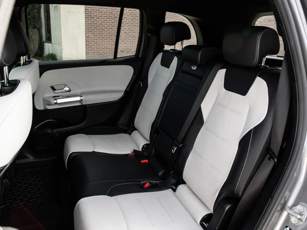 Mercedes-Benz GLB 2021 Mercedes-Benz GLB 250 - изображение 10