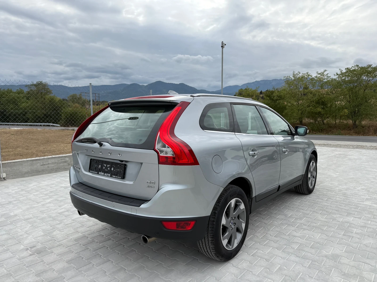 Volvo XC60 2.4D AWD OCEAN RACE - изображение 6
