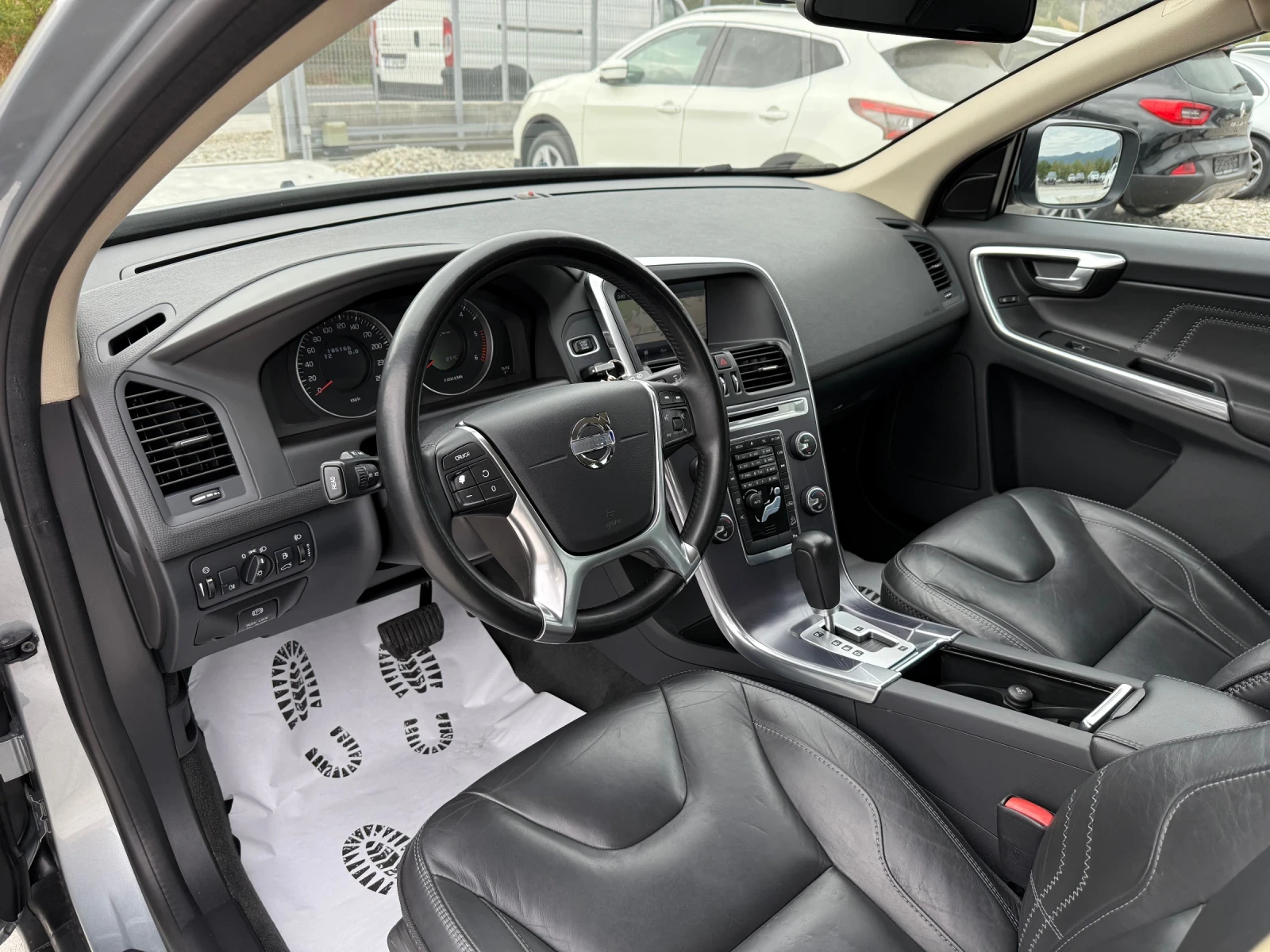 Volvo XC60 2.4D AWD OCEAN RACE - изображение 9