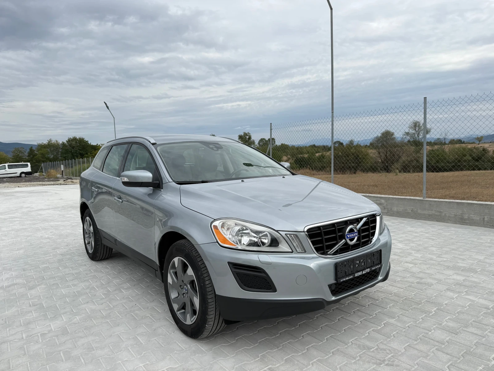 Volvo XC60 2.4D AWD OCEAN RACE - изображение 8
