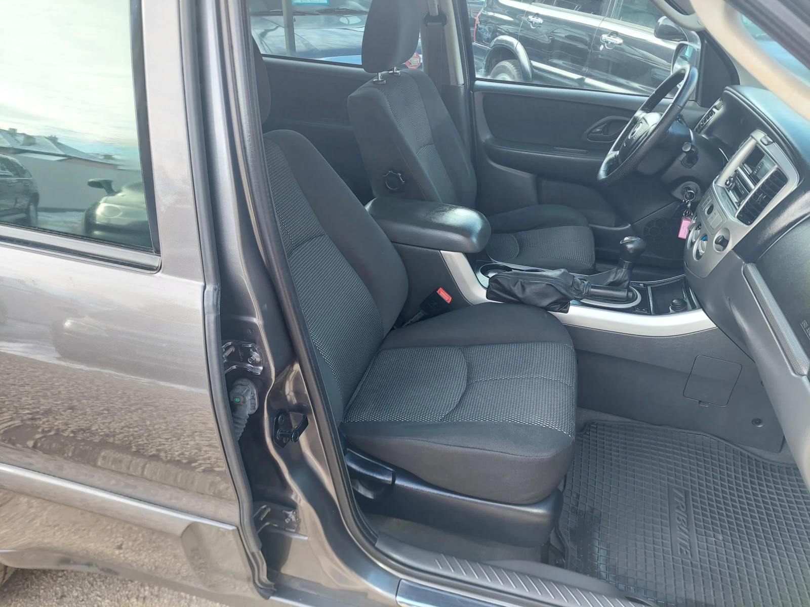 Mazda Tribute 4x4-ТОП СЪСТОЯНИЕ - изображение 8