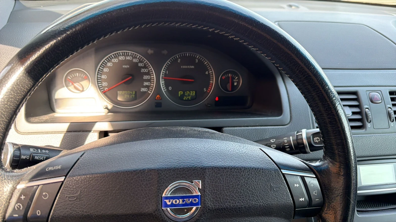 Volvo Xc90 2.4, снимка 6 - Автомобили и джипове - 54296877