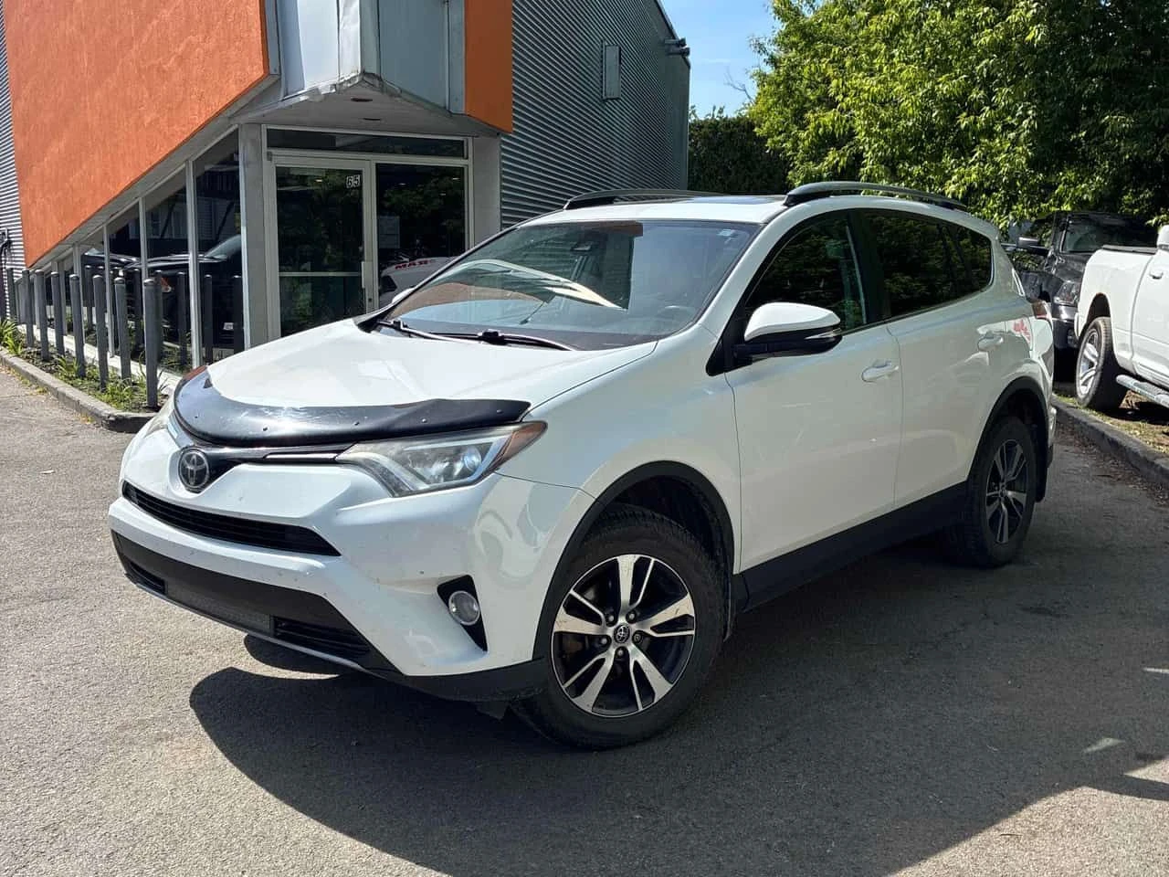 Toyota Rav4 * XLE * CARFAX * ПОДГРЕВИ * ПАНО * KEYLESS