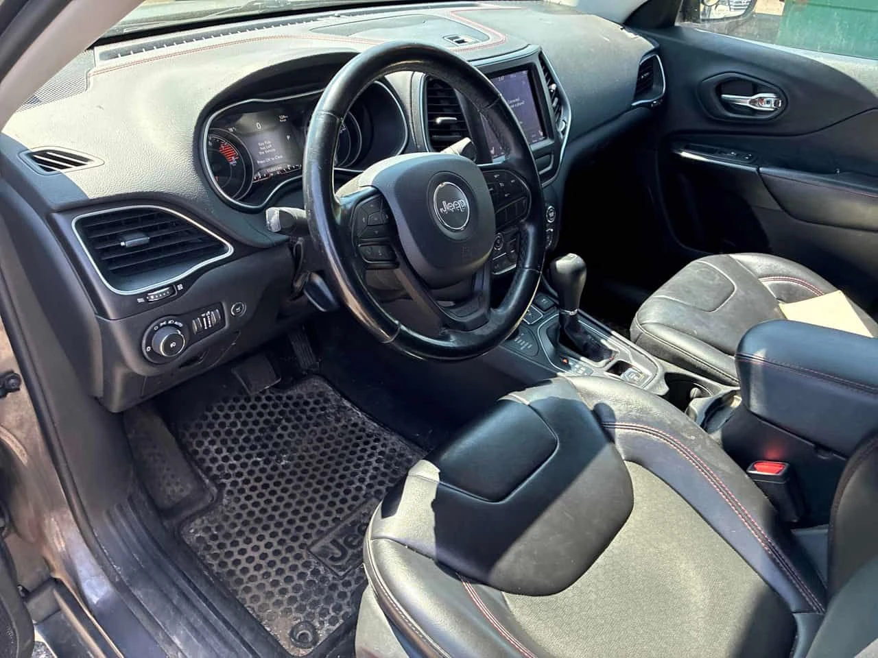 Jeep Cherokee * Trailhawk * CARFAX * ��� ������������ ������ | Mobile.bg � ����������� 5