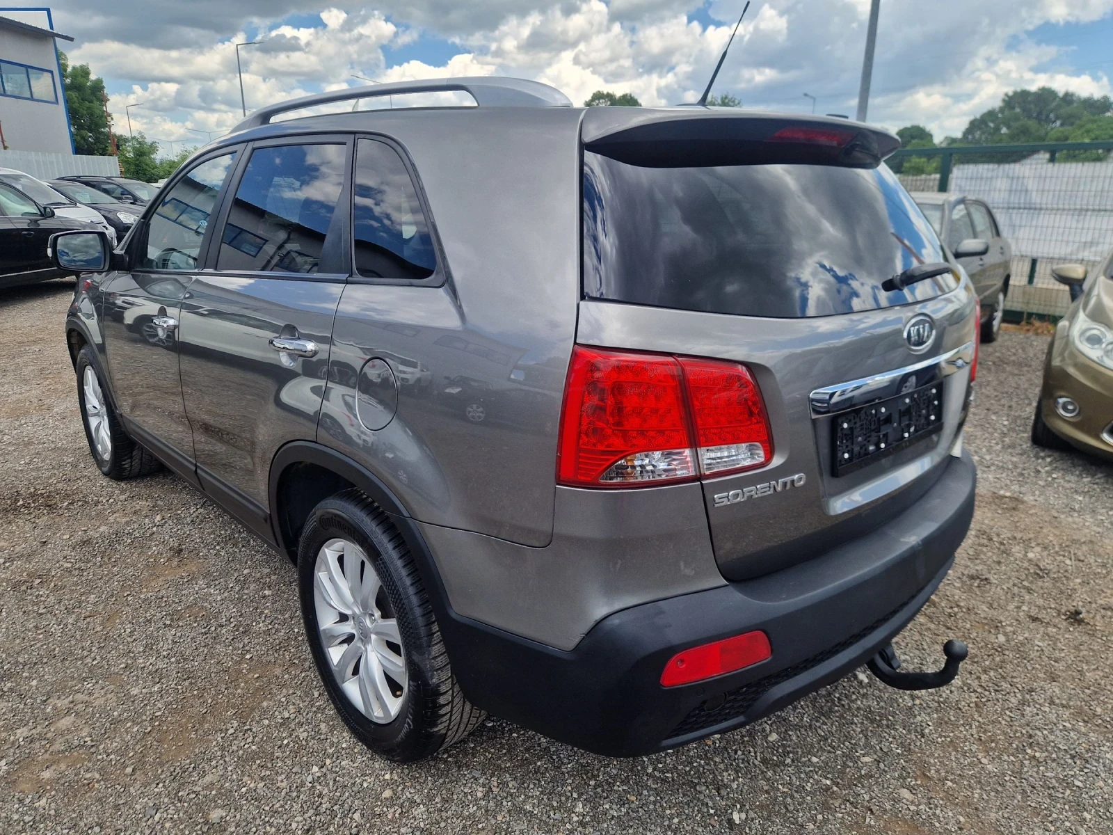 Kia Sorento 2.2CRDI 197HP.FULL ITALIA, снимка 4 - Автомобили и джипове - 54990309