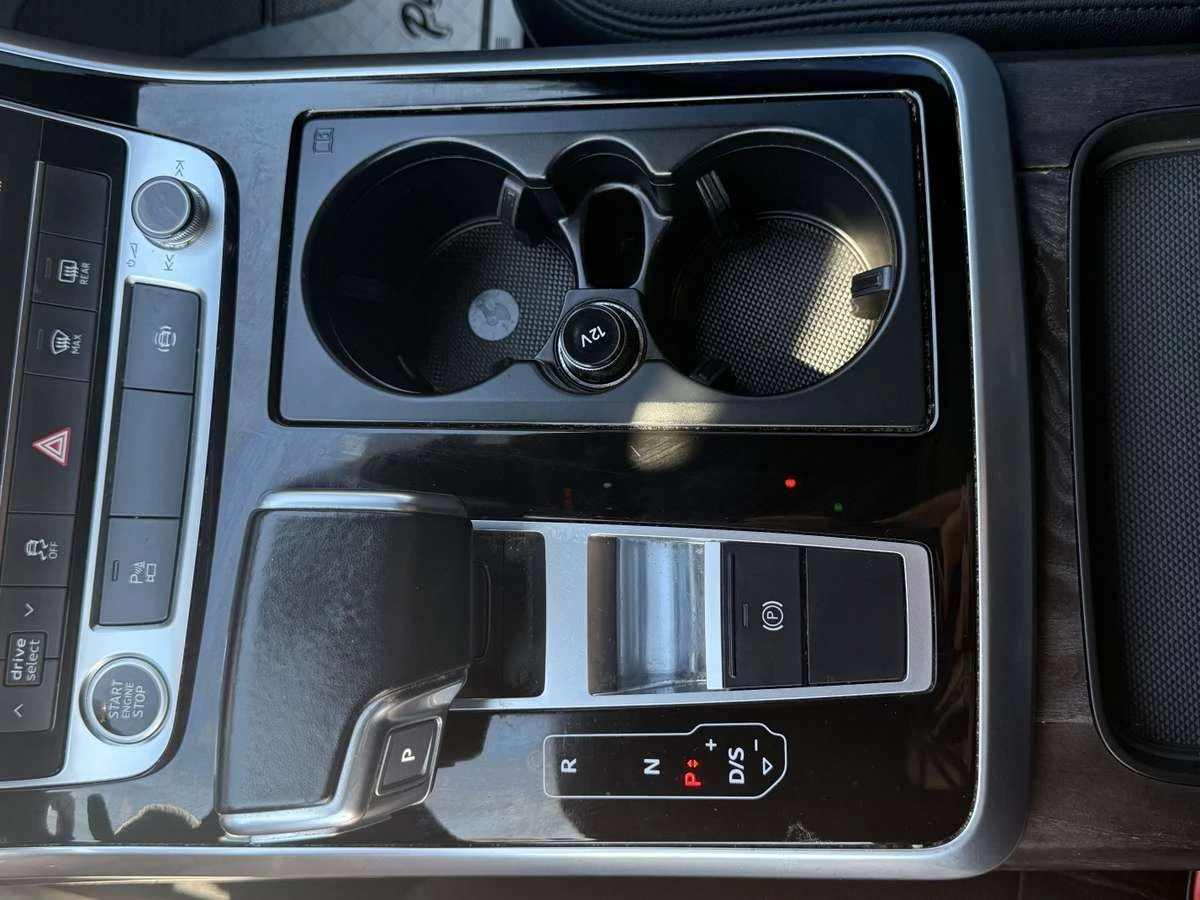 Audi Q7 ПАНО, ПОДГРЕВ, ОБДУХВАНЕ, 7 МЕСТЕН, ЦЕНА ДО БГ, снимка 10 - Автомобили и джипове - 55070860