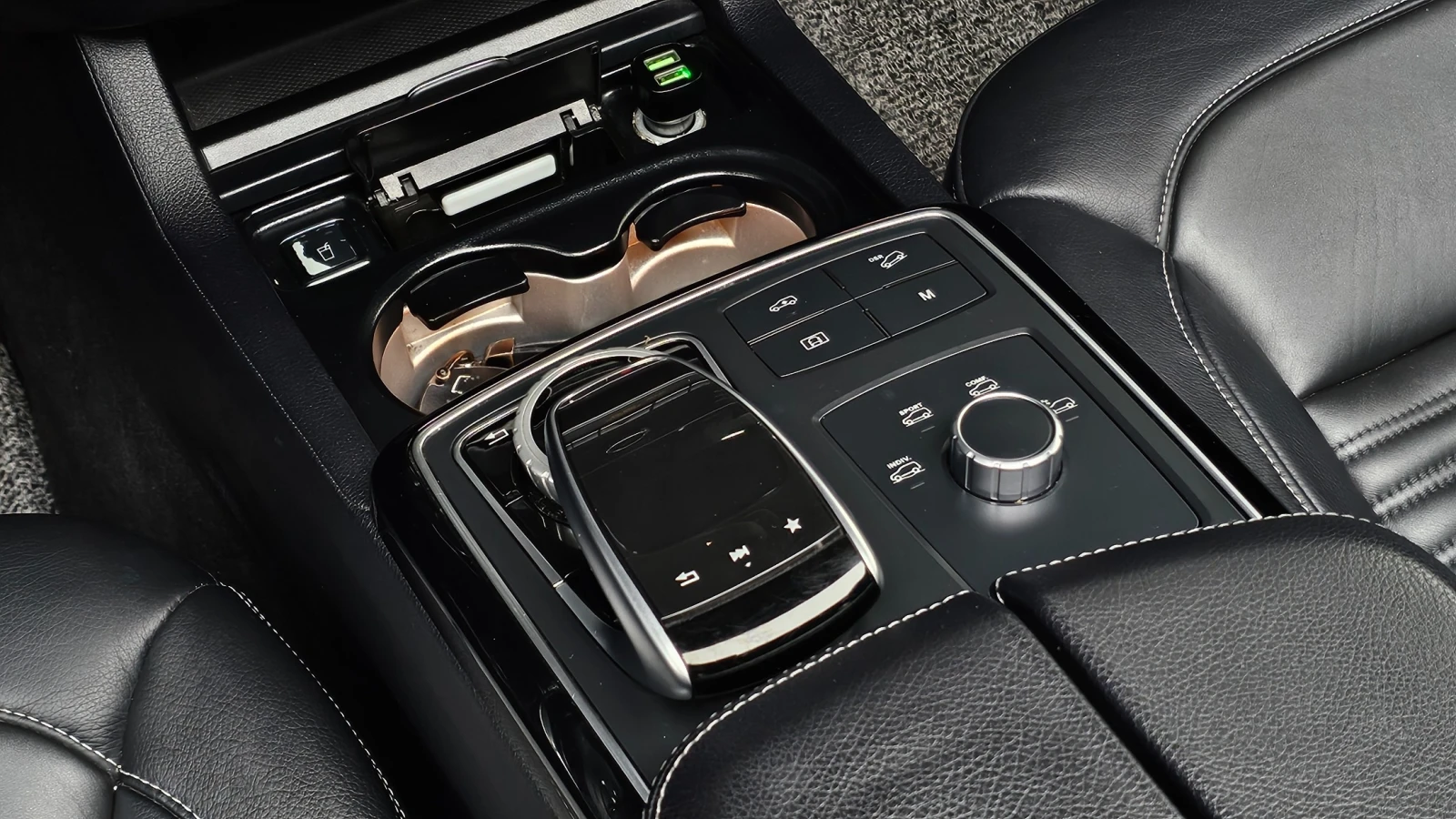 Mercedes-Benz GLE 350 d 4MATIC Coupe, снимка 14 - Автомобили и джипове - 55628501