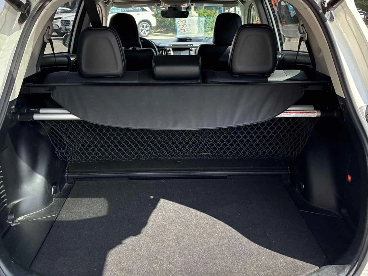 Toyota Rav4 * Hybrid Limited * CARFAX * ОТ ПРЕДСТАВИТЕЛСТВО * , снимка 13 - Автомобили и джипове - 55776514