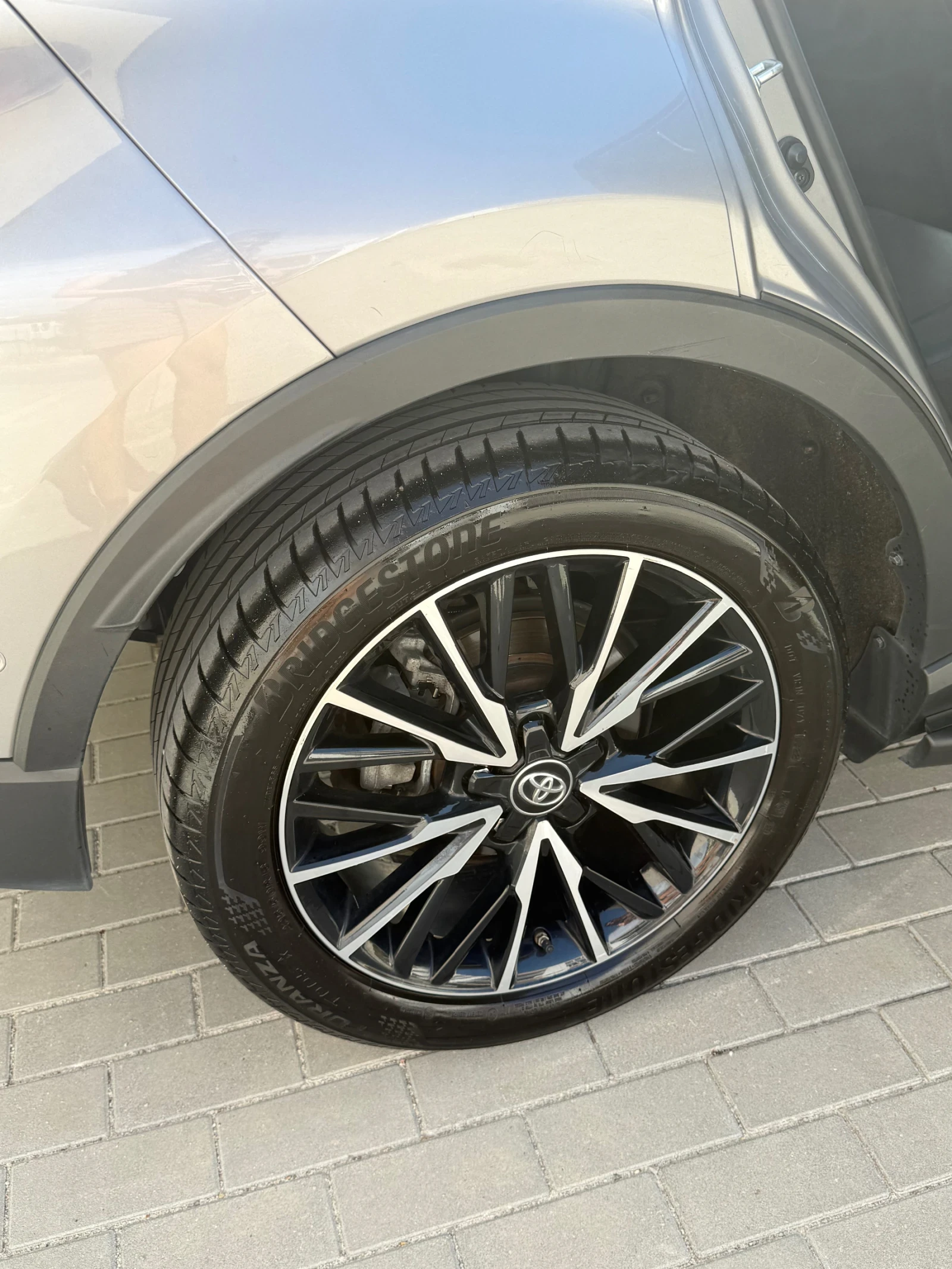 Toyota C-HR 1.2TURBO CLASSY AWD, снимка 14 - Автомобили и джипове - 55878000
