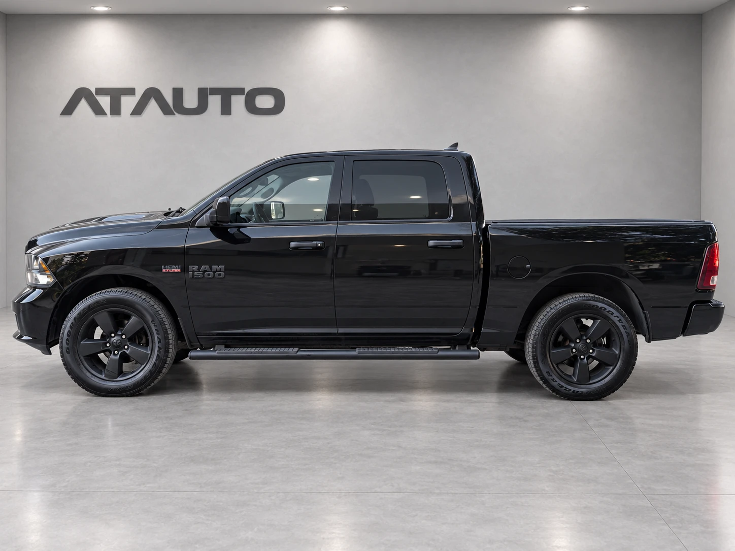 Dodge RAM 1500 Classic, снимка 3 - Автомобили и джипове - 55980514