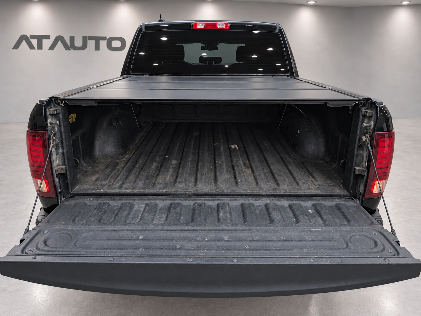 Dodge RAM 1500 Classic, снимка 8 - Автомобили и джипове - 55980514