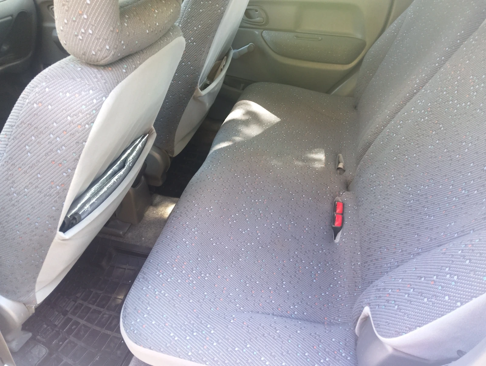 Suzuki Ignis 1.3 4х4 бензин 2002г., снимка 6 - Автомобили и джипове - 56020030