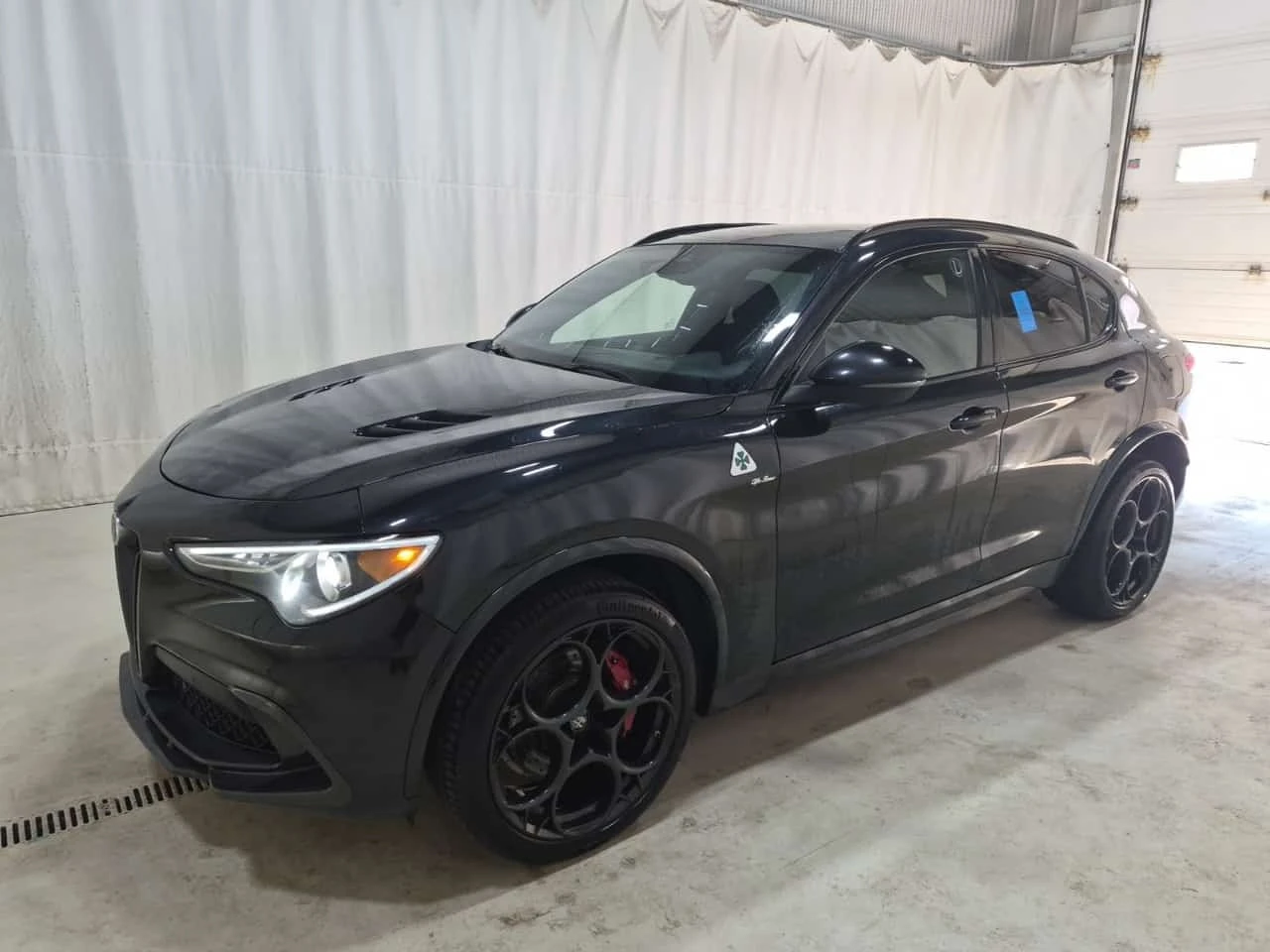 Alfa Romeo Stelvio * Awd Quadrifoglio * CARFAX * БЕЗ ПЪРВОНАЧАЛНА ВНО