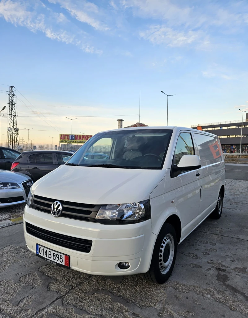 VW Transporter Хладилен, снимка 1 - Бусове и автобуси - 47454621