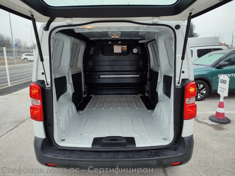 Opel Vivaro Cargo M Edition 1.5 Diesel (120hp) MT6, снимка 14 - Бусове и автобуси - 53262721