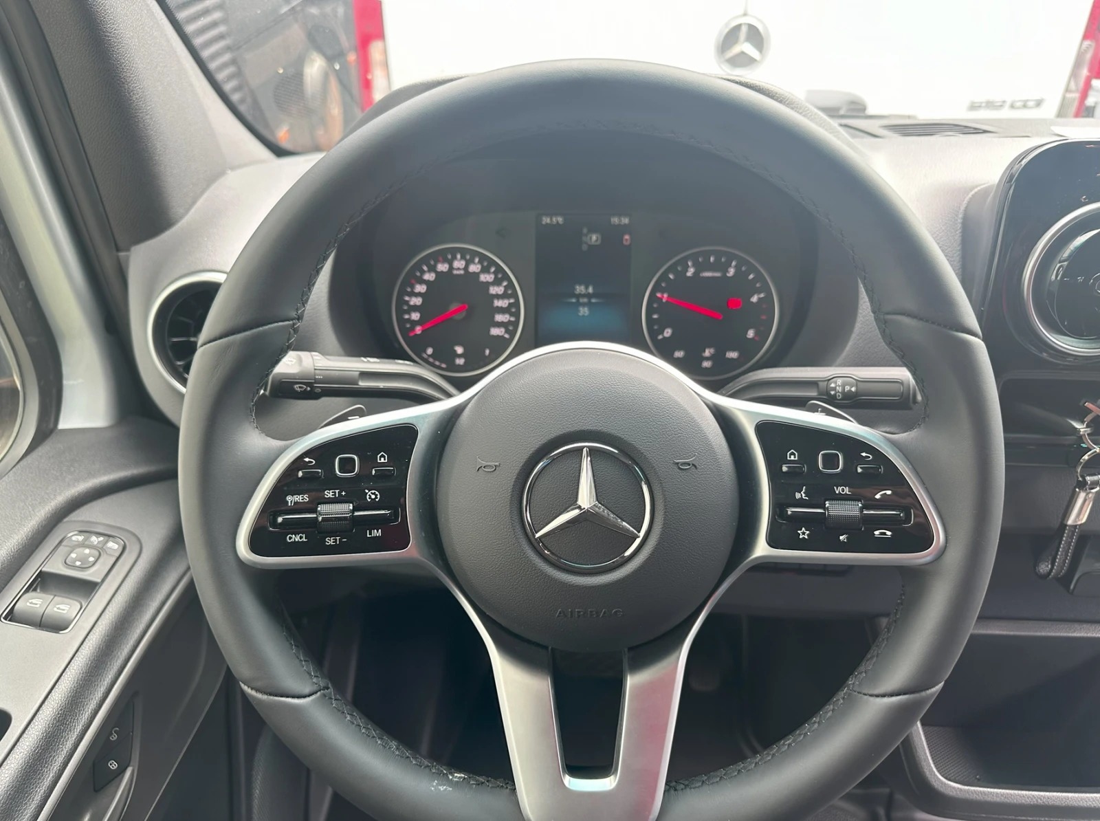 Mercedes-Benz Sprinter 519 cdi - изображение 4