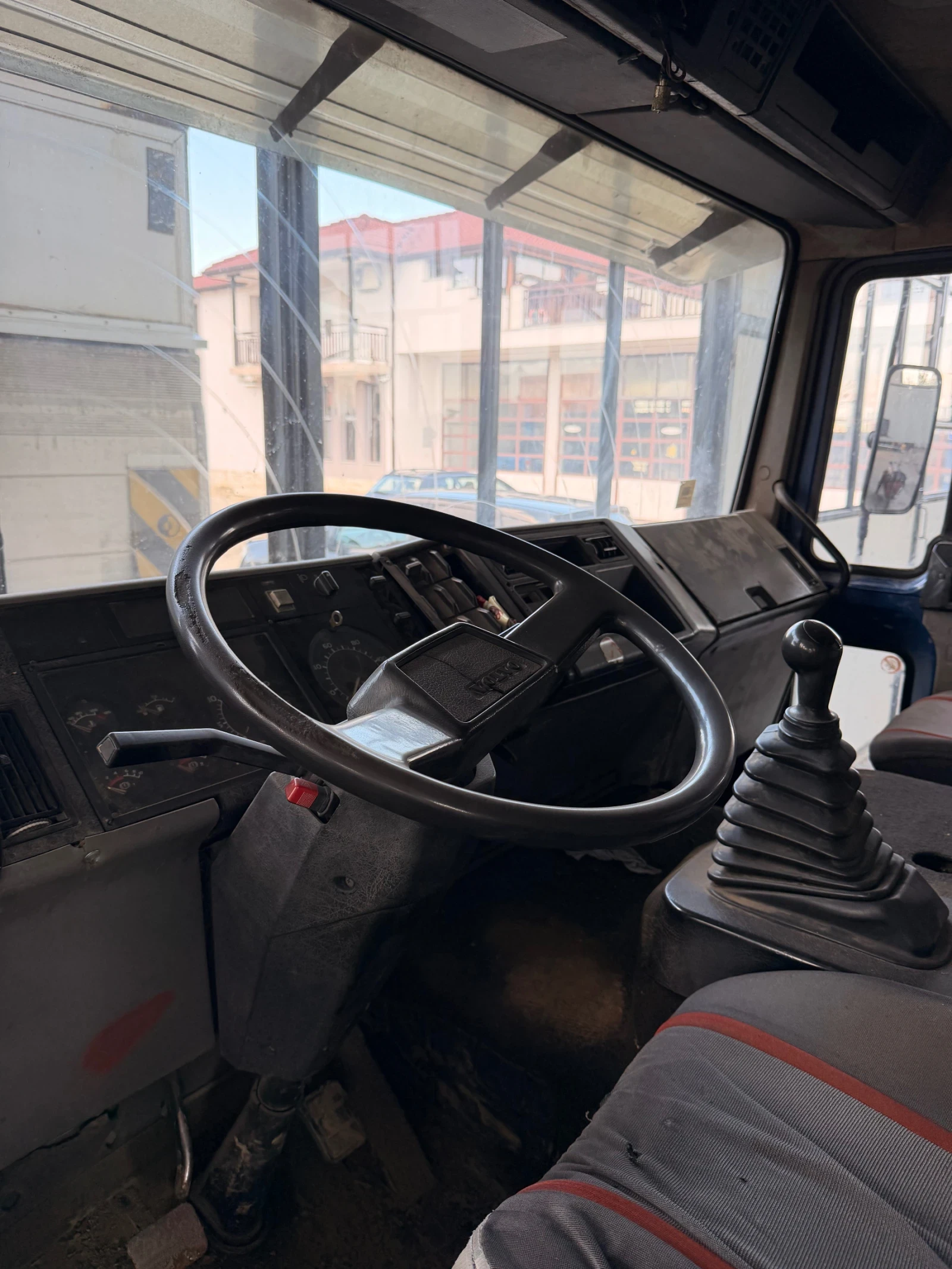 Volvo Fl 6, снимка 8 - Камиони - 55382889