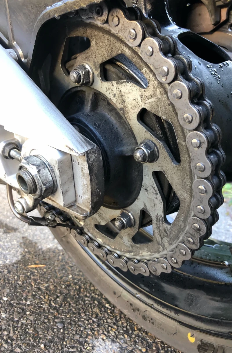 Suzuki Gsr 600 Model 2008, снимка 11 - Мотоциклети и мототехника - 52408295