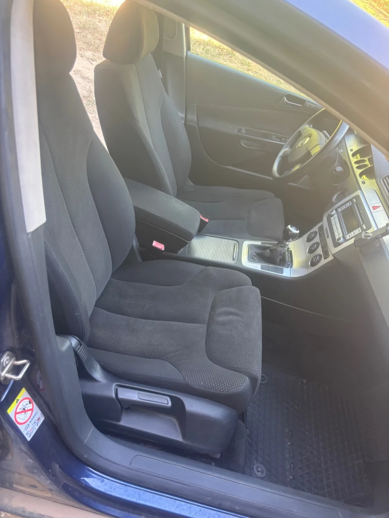 VW Passat 2.0 140 к.с. 8 кл., снимка 11 - Автомобили и джипове - 47192393