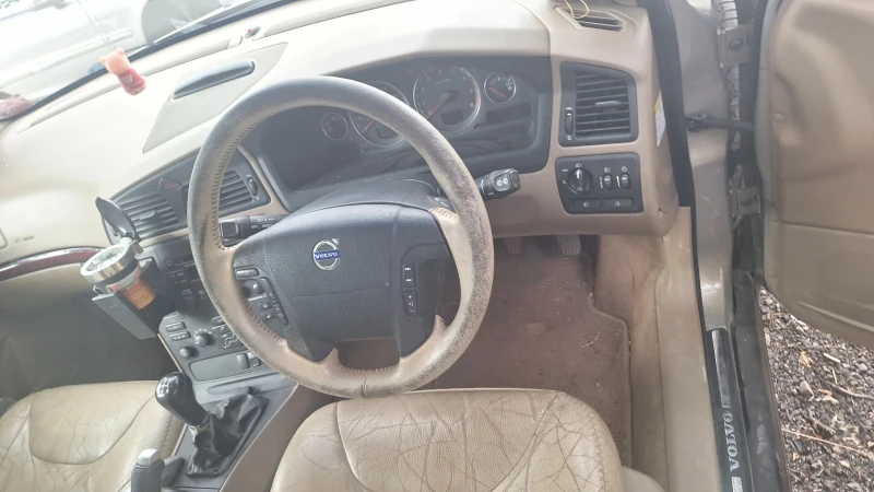 Volvo Xc70 2.5turbo, снимка 7 - Автомобили и джипове - 47207091