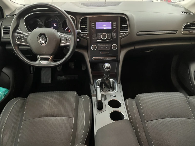 Renault Megane 1.5dci, снимка 8 - Автомобили и джипове - 47354649