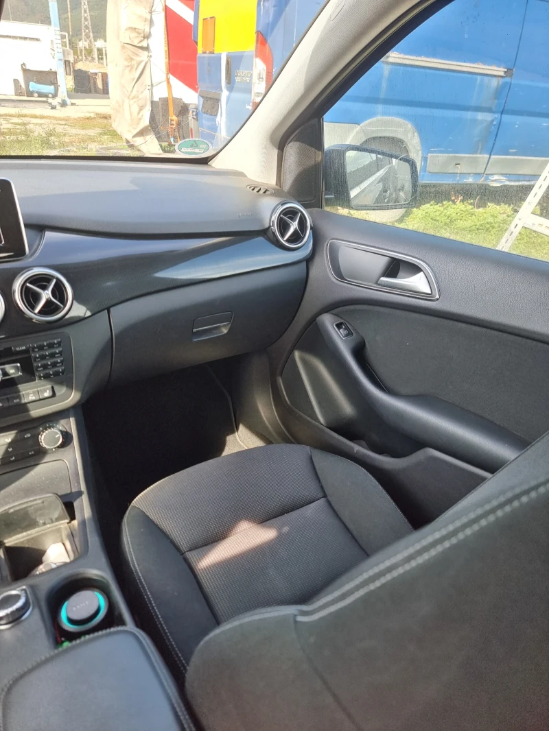 Mercedes-Benz B 200 На части , снимка 7 - Автомобили и джипове - 47391051