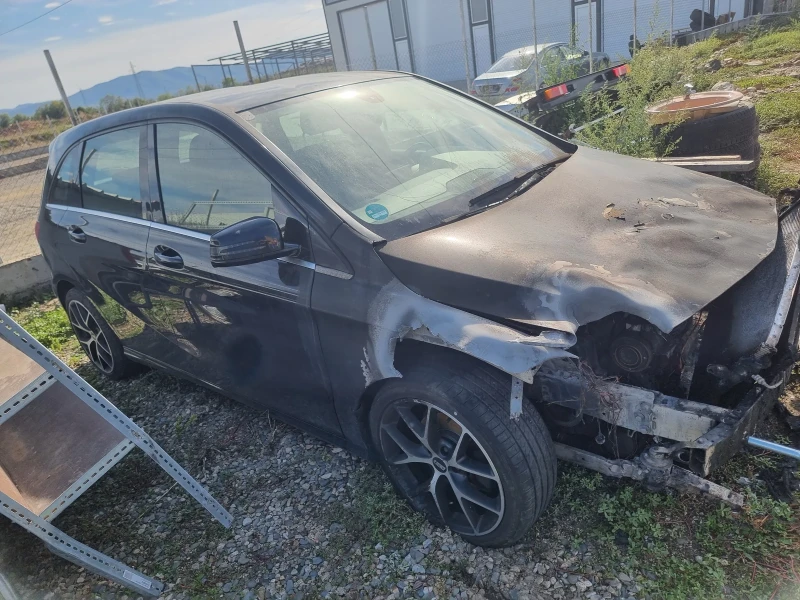 Mercedes-Benz B 200 На части , снимка 9 - Автомобили и джипове - 47391051