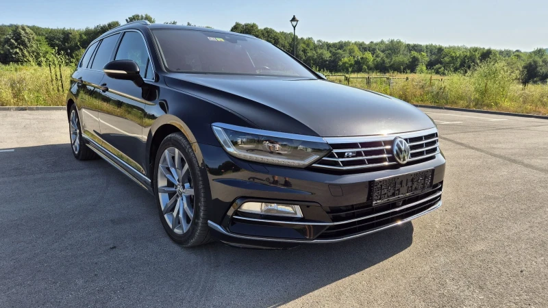 VW Passat 2.0 TDI 240кс. R line   4х4 , снимка 3 - Автомобили и джипове - 47883761