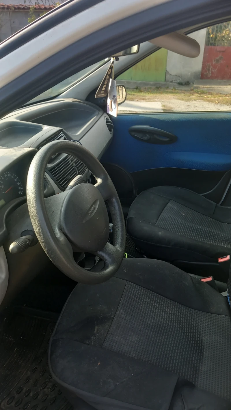 Fiat Punto, снимка 13 - Автомобили и джипове - 48082319