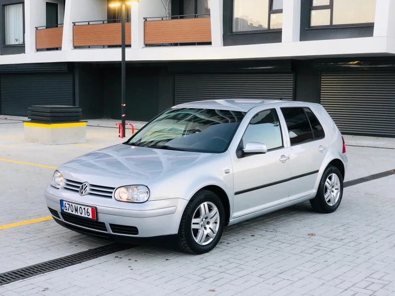 VW Golf 1.6 , снимка 1 - Автомобили и джипове - 48108049